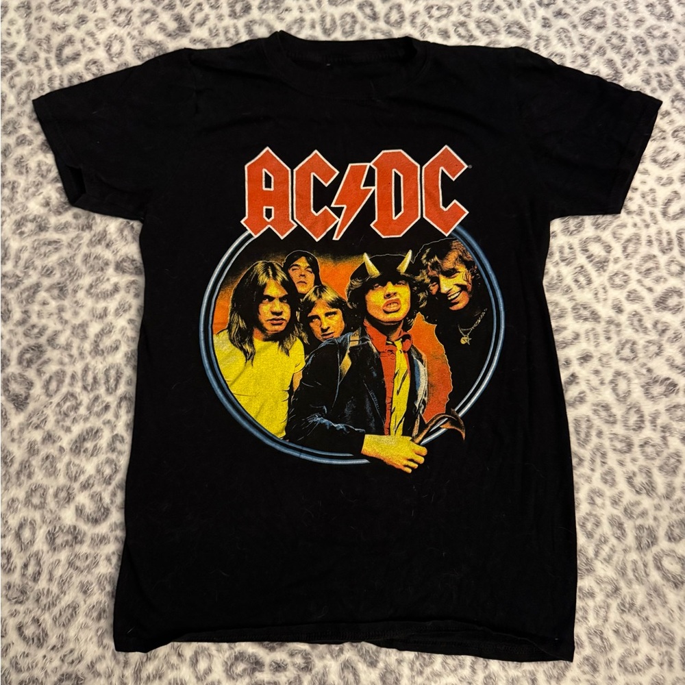 AC/DC Women's Black Graphic Tee - Short Sleeve